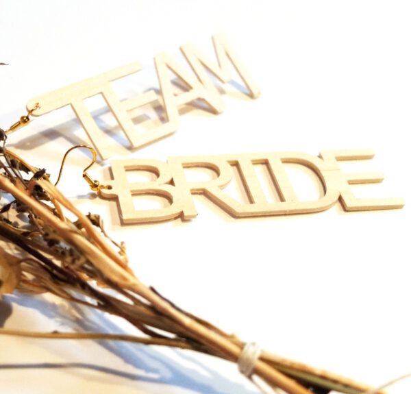 Team_Bride_Ohringe_Schachteltante